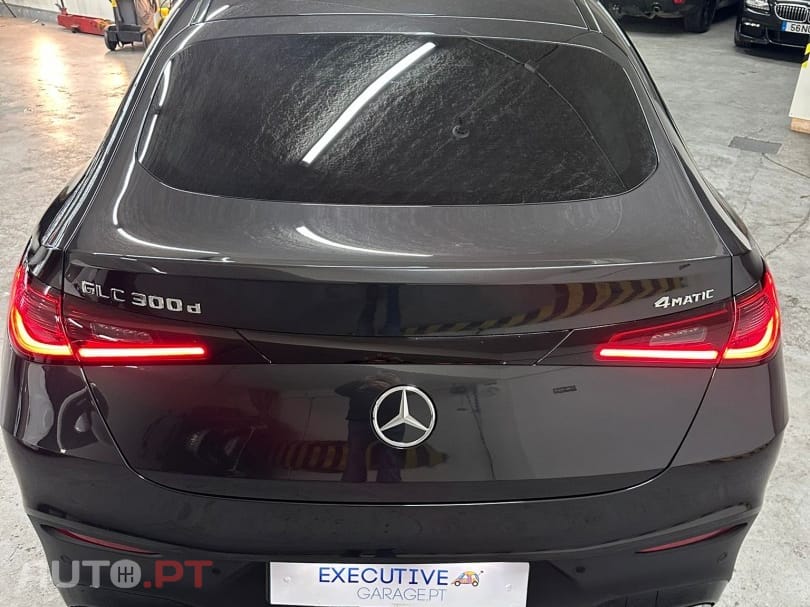 Mercedes-Benz GLC 300 d Coupe 4Matic