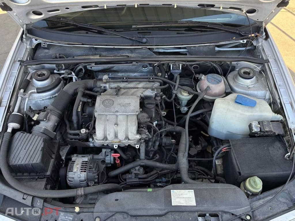 Volkswagen Passat 1.6 Confortline Plus