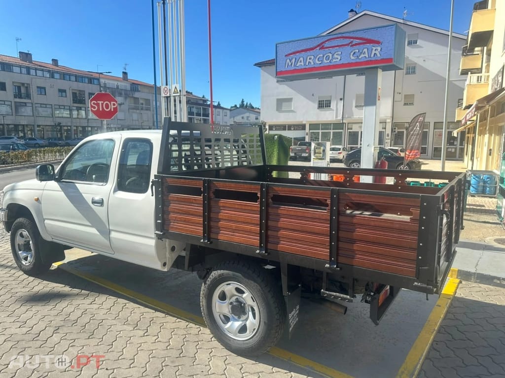 Toyota Hilux 2.4 TD LN170LM CE Trial