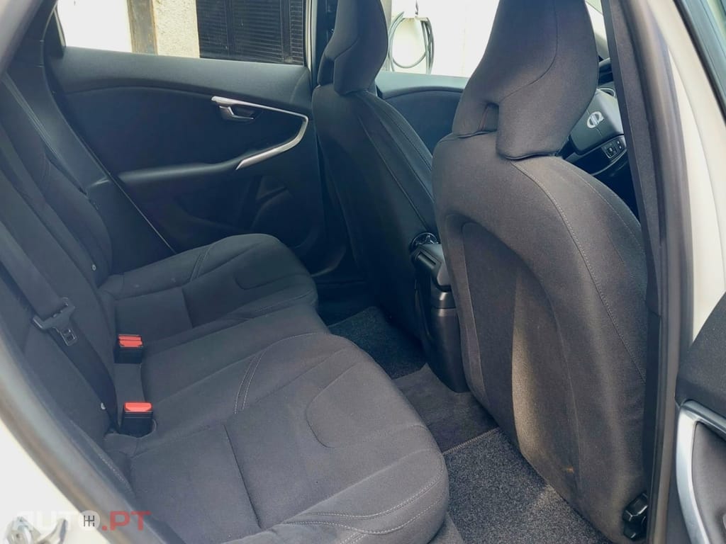 Volvo V40 Cross Country 2.0 D2 Summum