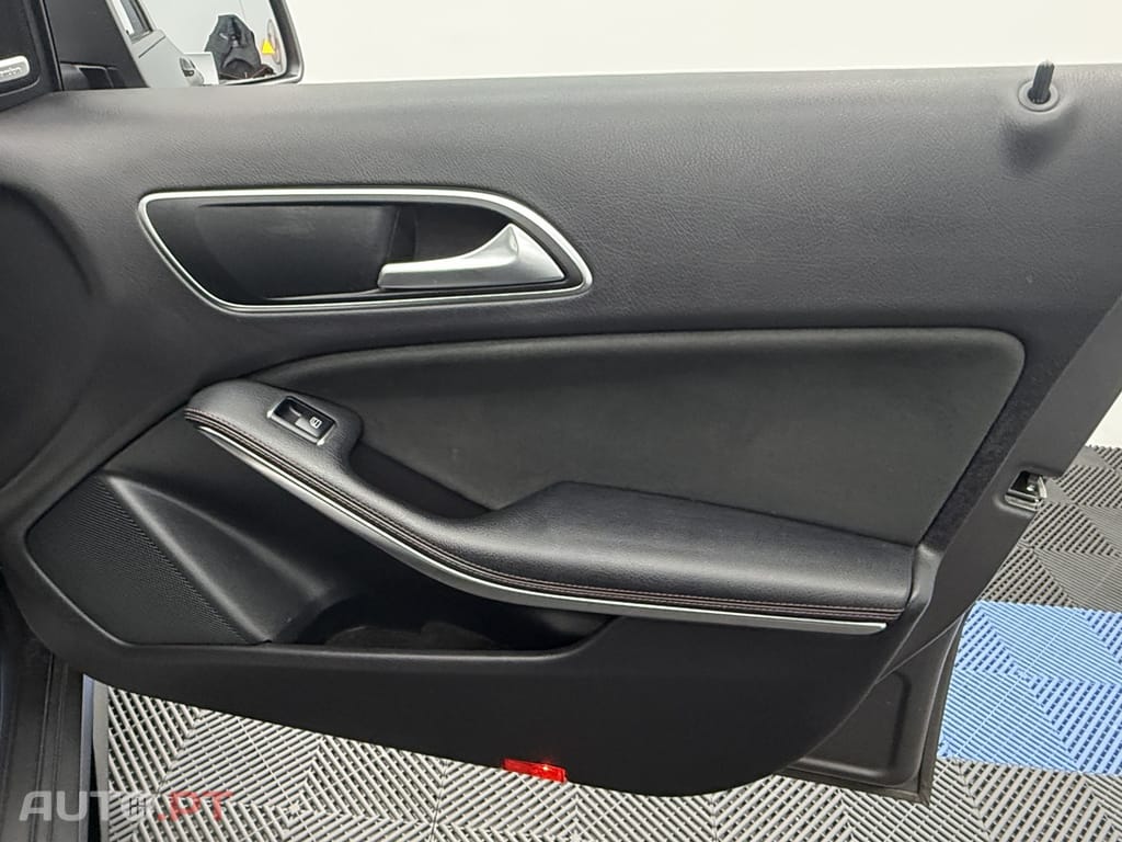 Mercedes-Benz A 45 AMG 4-Matic