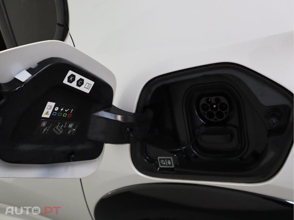 Peugeot 208 Allure Versão Eléctrica