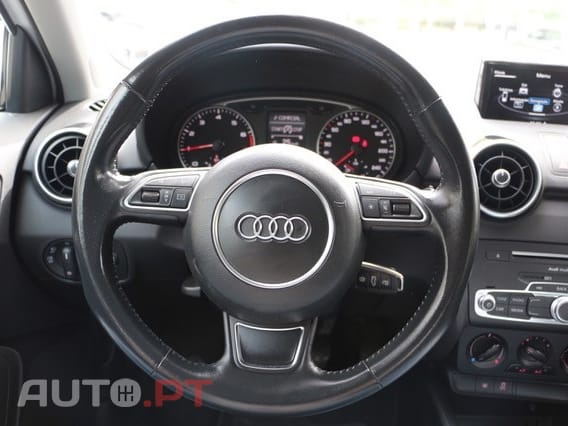 Audi A1 1.0 TFSI S-line
