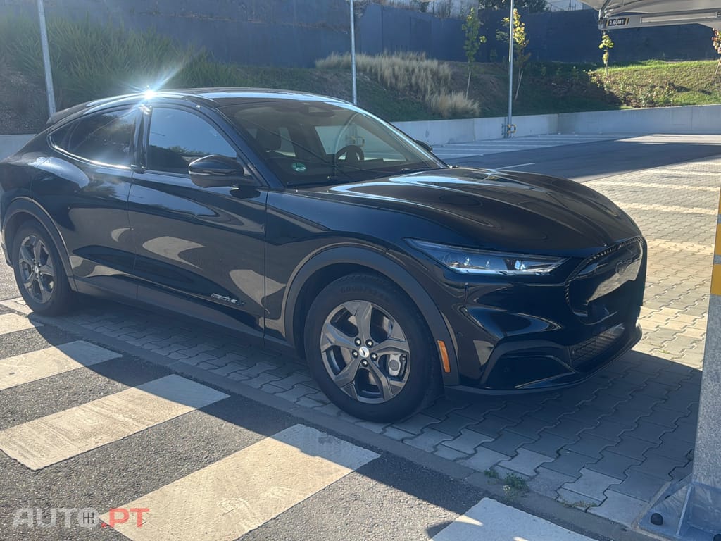 Ford Mustang Mach-E 98 kw