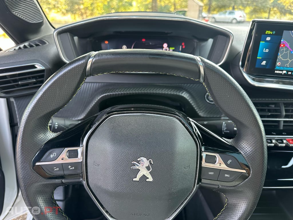 Peugeot E-208 50 kWh GT Pack