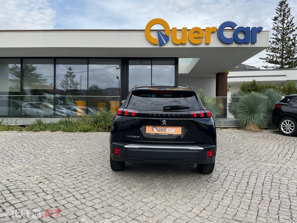 Peugeot E-2008 50 kWh Allure