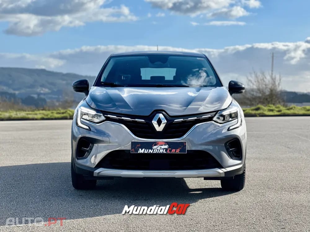 Renault Captur 1.6 Hybrid E-Tech Intens