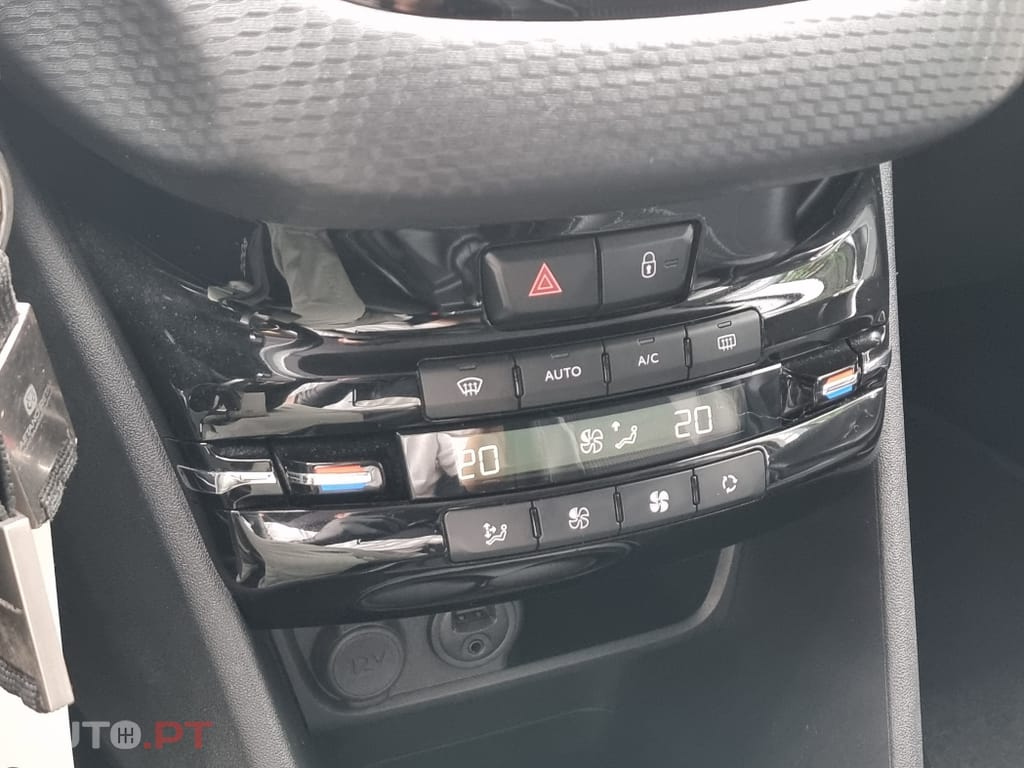 Peugeot 2008 1.2 PureTech Allure