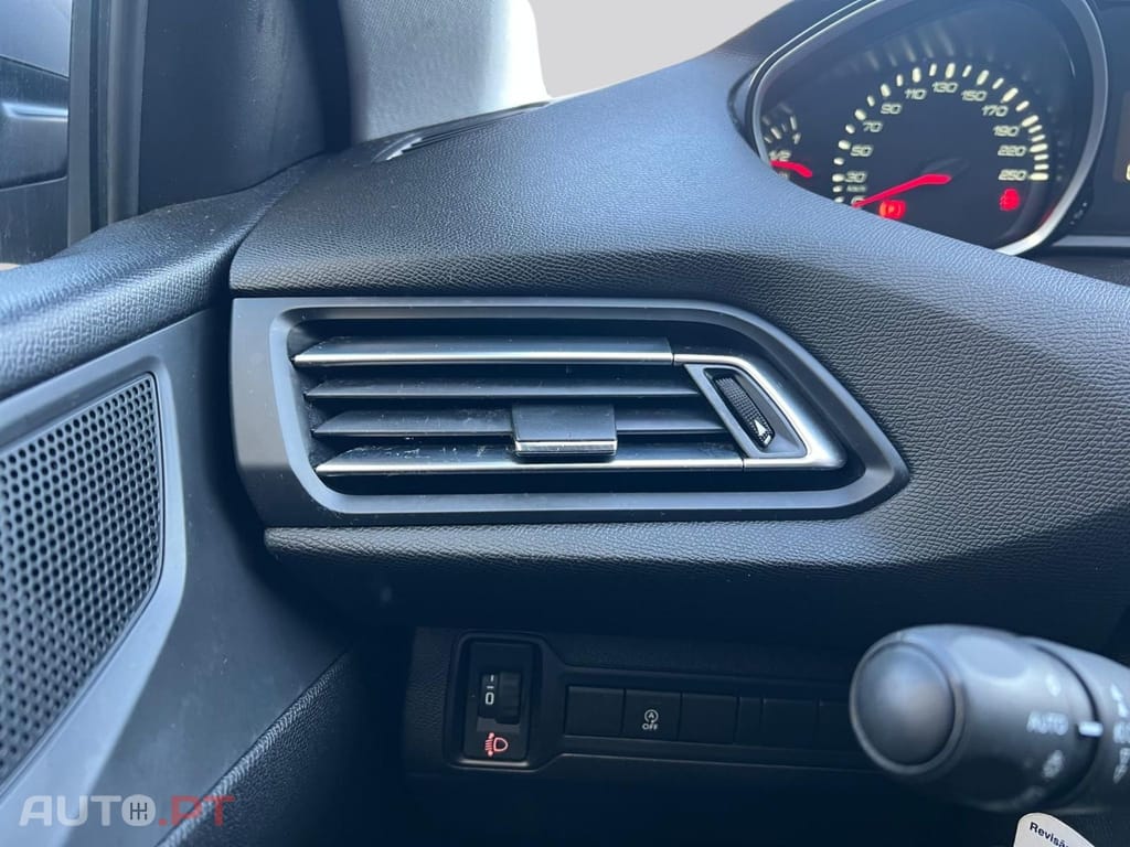 Peugeot 308 SW 1.2 PureTech 