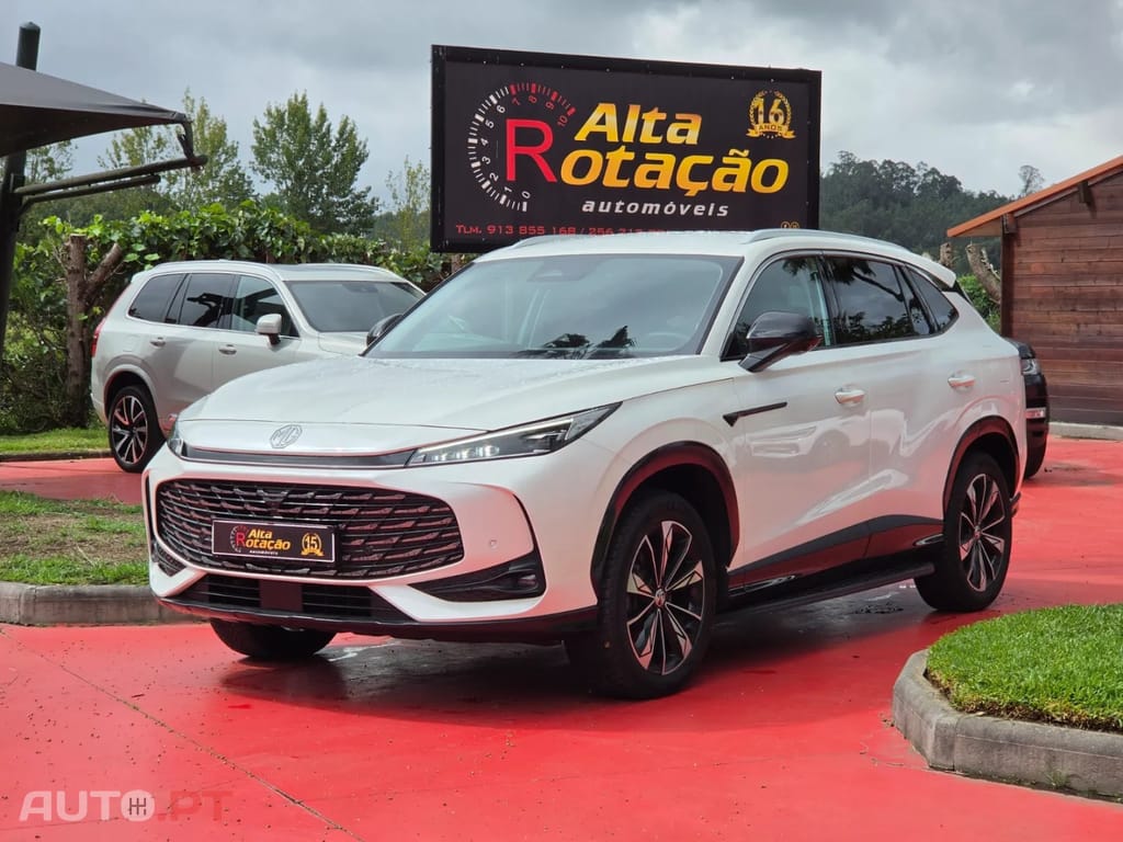 MG HS 1.5 Plug-in Hybrid Luxury
