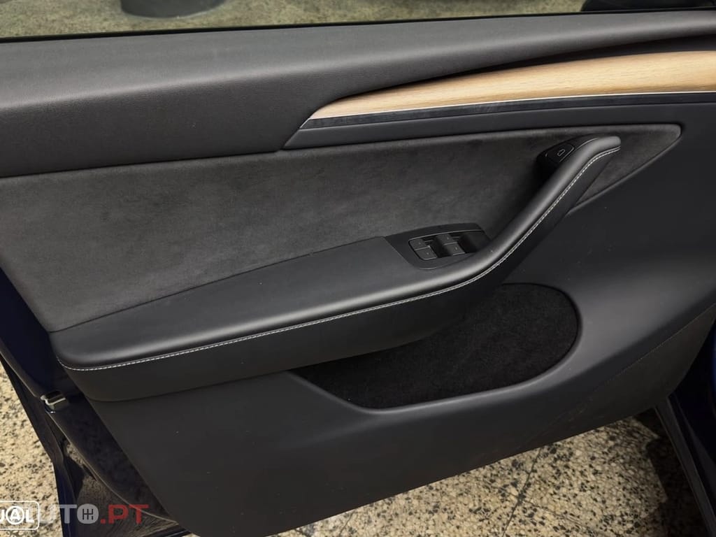 Tesla Model Y Performance Dual Motor AWD
