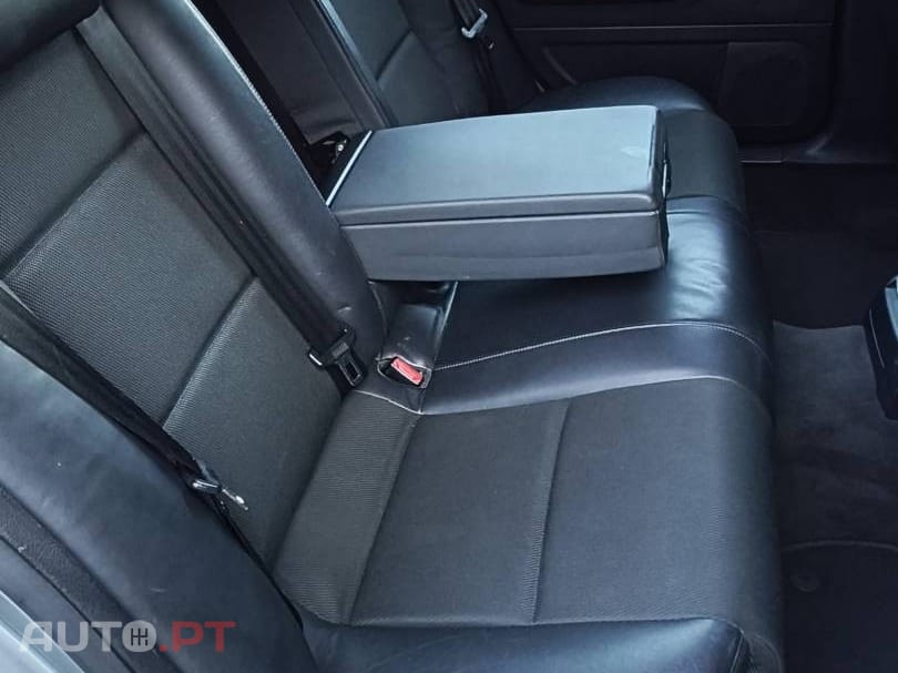 Audi A4 2.0 TDI S-line