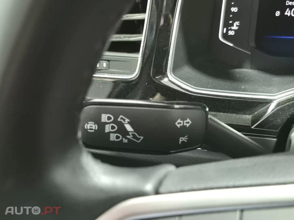 Volkswagen Taigo 1.0 TSI R-DESIGN