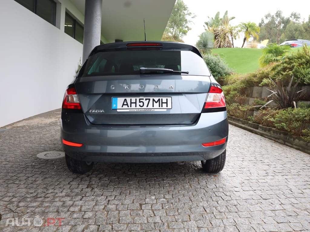 Skoda Fabia 1.0 TSi Ambition DSG