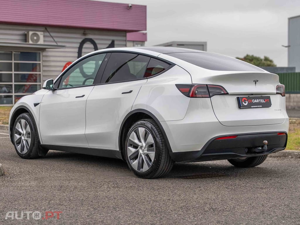 Tesla Model Y Long Range Dual Motor AWD