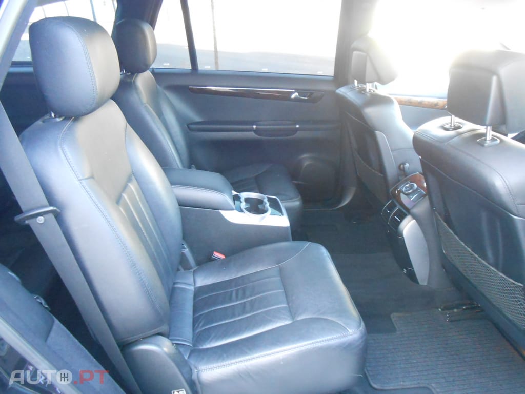 Mercedes-Benz R 320 4 MATIC