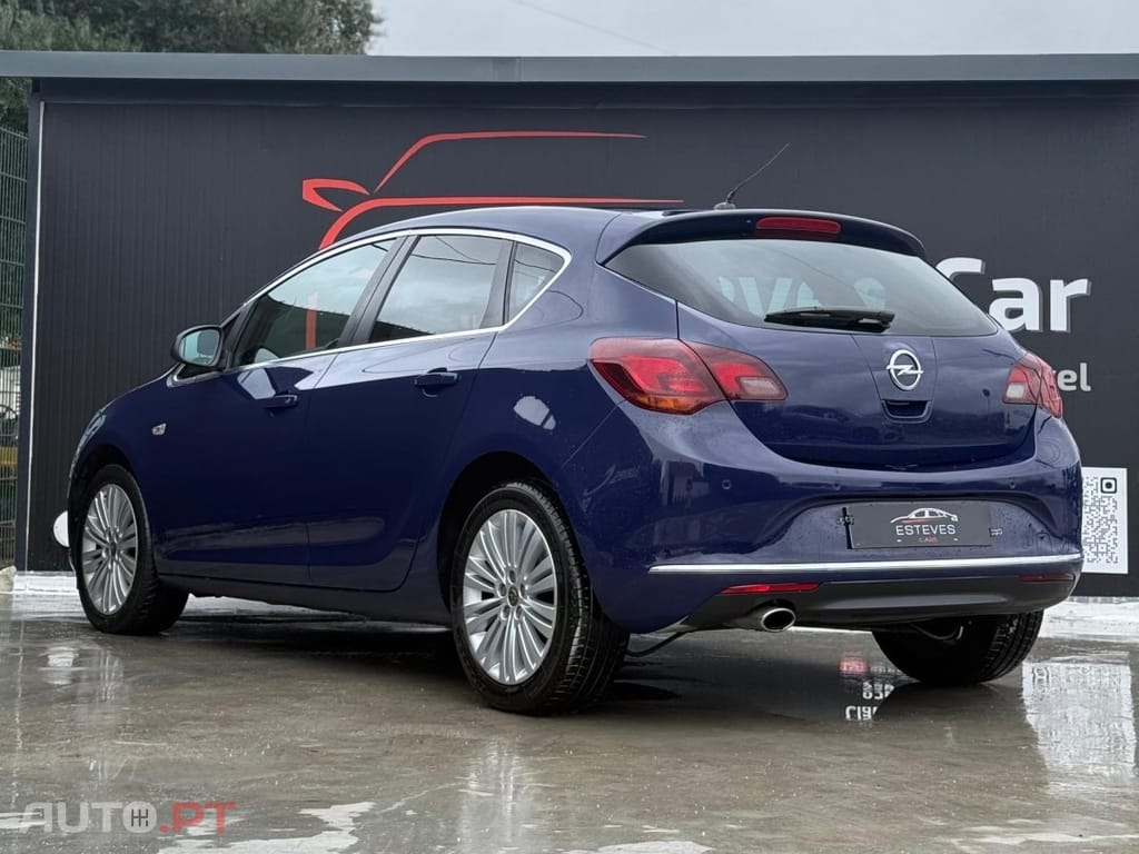 Opel Astra Automático