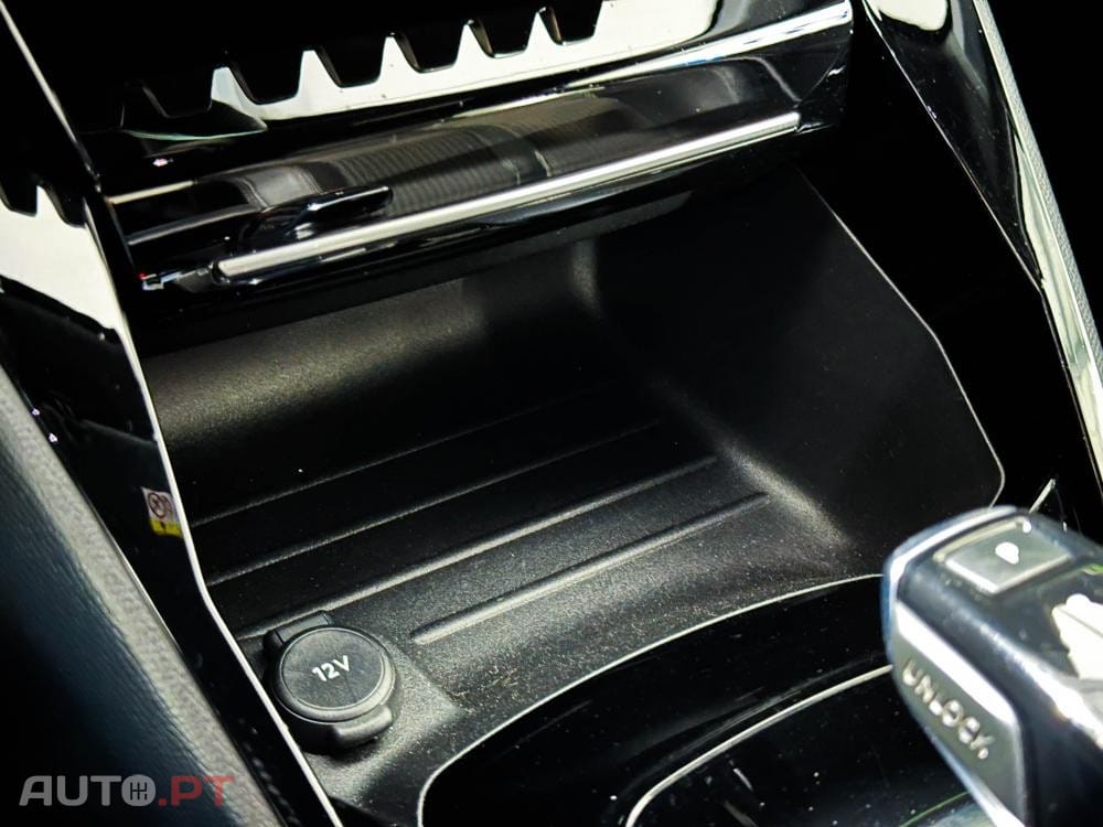 Peugeot E-208 50 kWh GT Pack