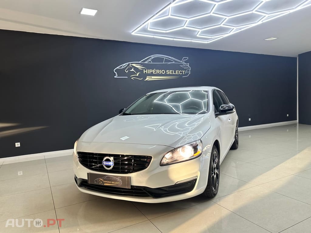 Volvo V60 2.0 D4 Momentum Eco