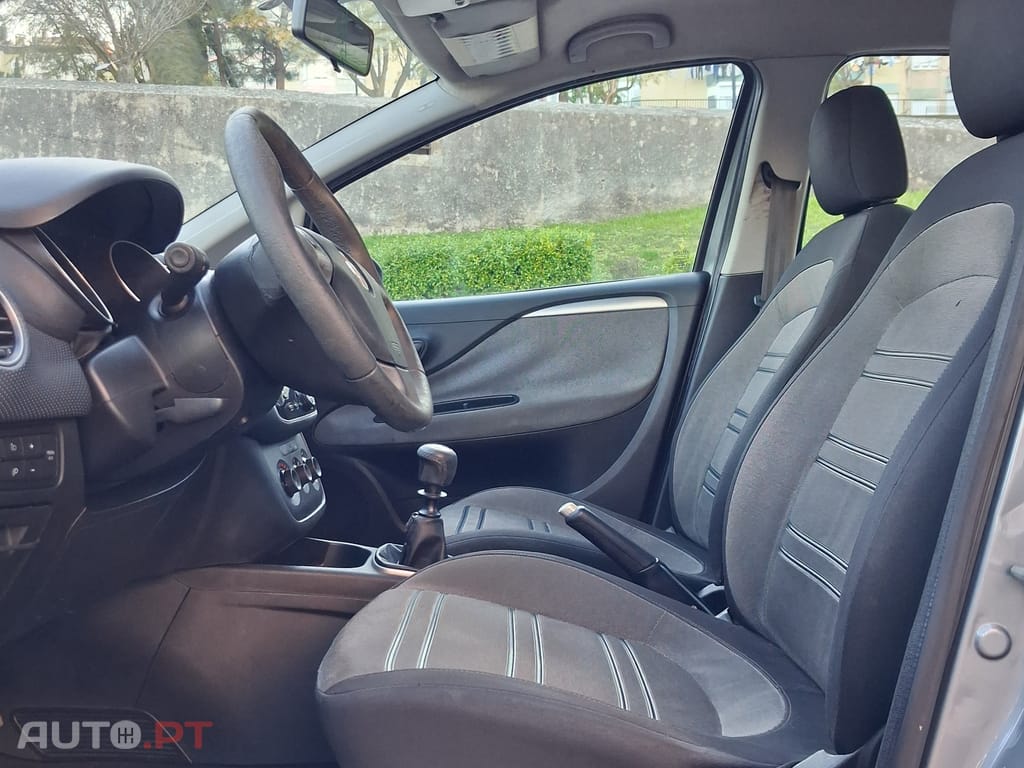 Fiat Punto Evo 1.2i 5 portas 2010