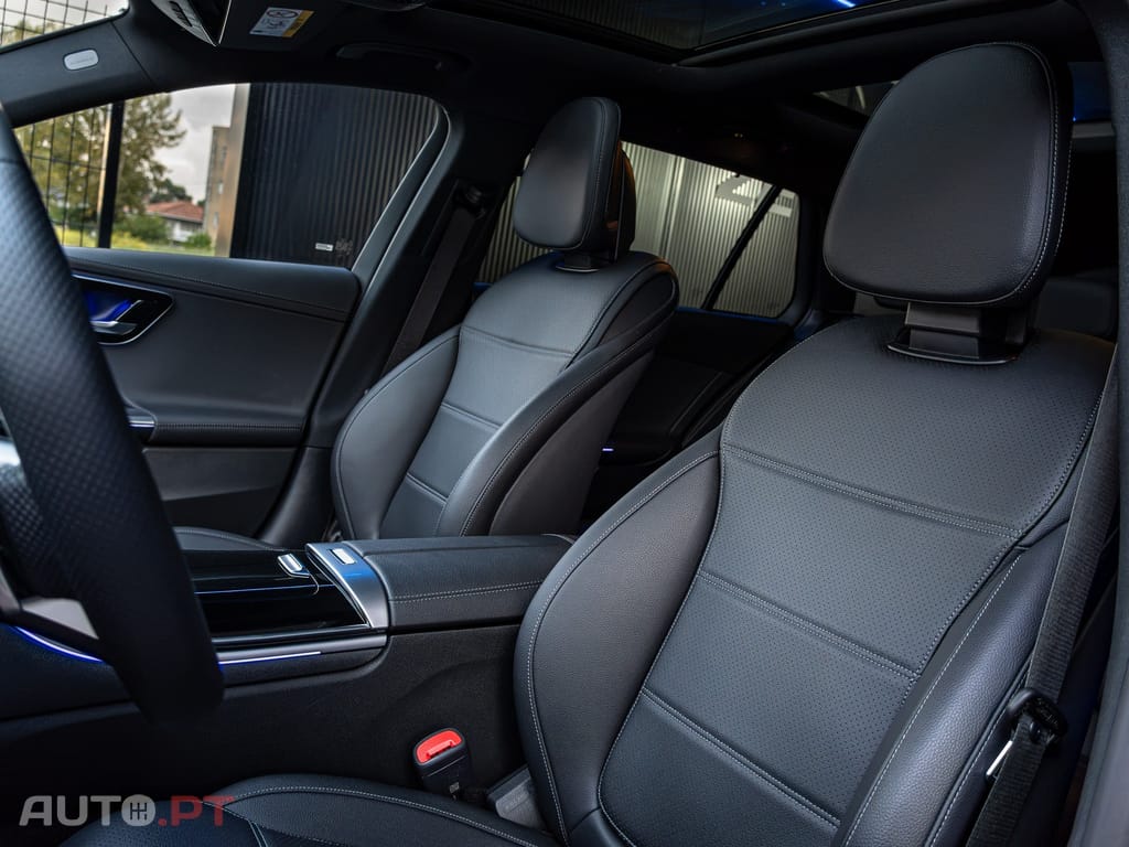 Mercedes-Benz C 300 e AMG Line