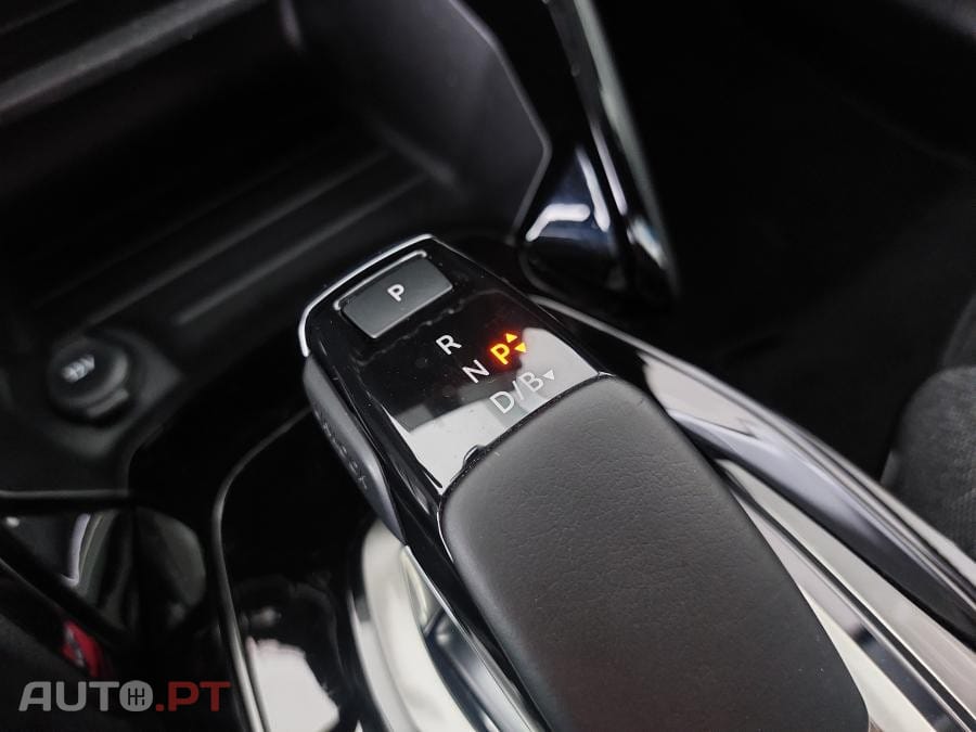 Peugeot E-208 50 kWh Active