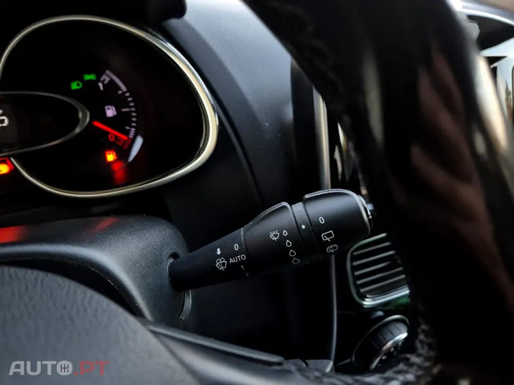 Renault Clio Sport Tourer (Energy) dCi 90 EDC Bose Edition