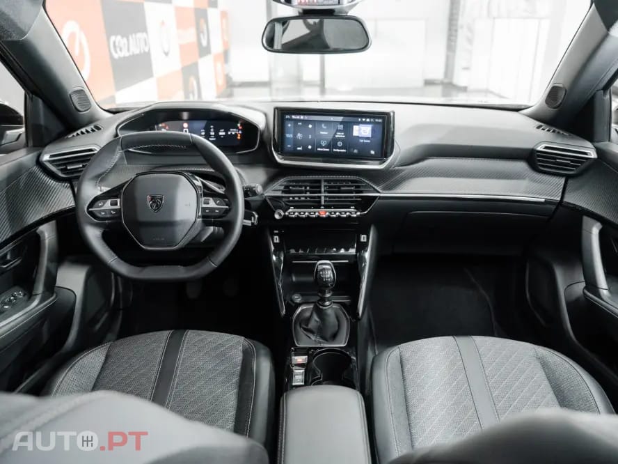 Peugeot 2008 1.2 PureTech Allure Pack