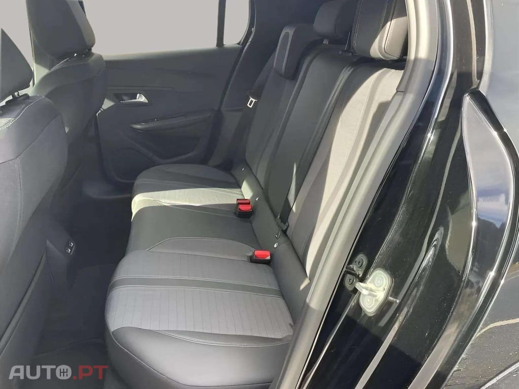 Peugeot E-208 Allure Pack Electric I.V.A DEDUTÍVEL 