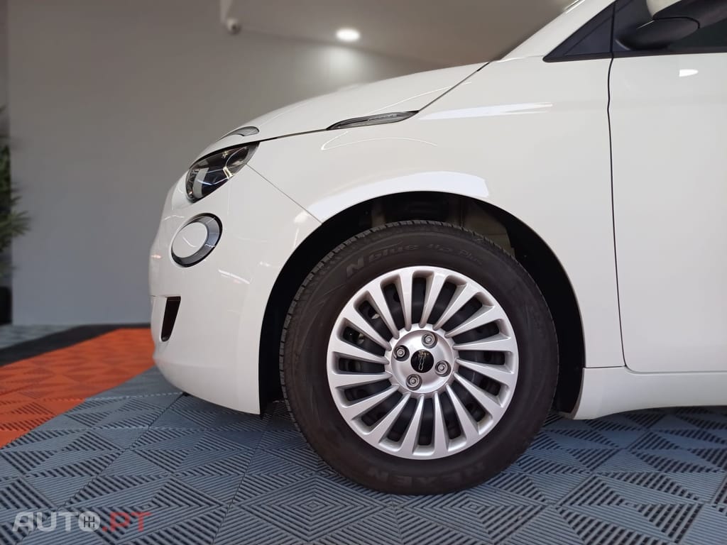 Fiat 500 e 95 23.8KWH ACTION