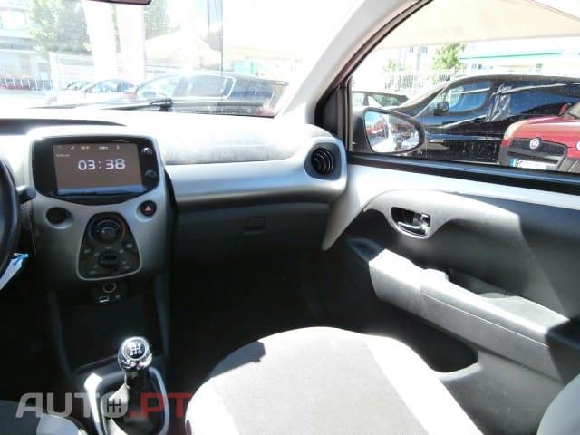 Toyota Aygo 1.0 X-Play+X-Touch