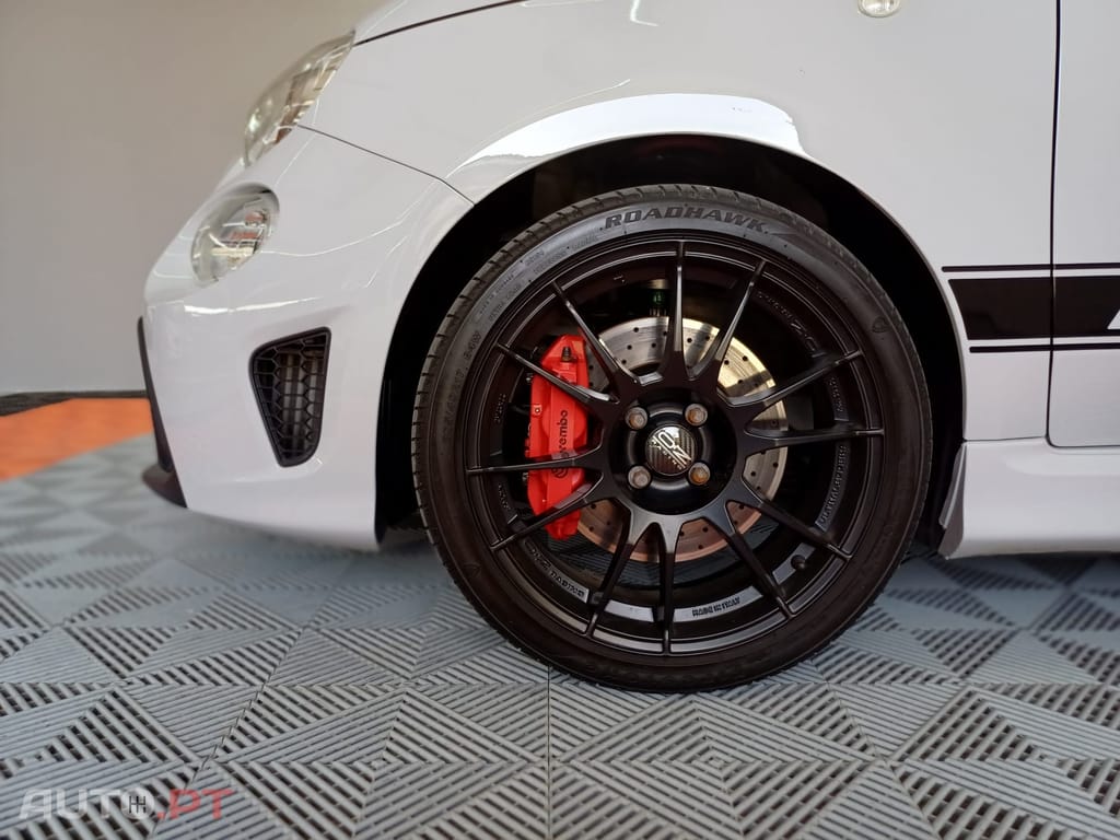 Fiat 500 Abarth 595 Competizione 70 anos