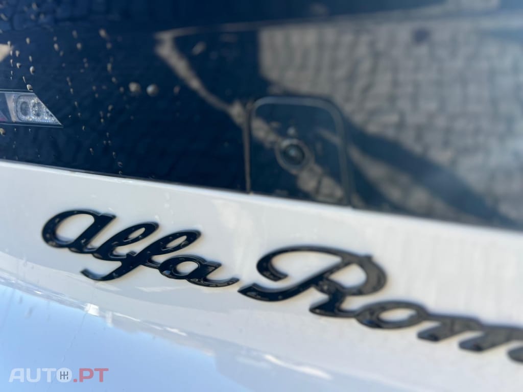 Alfa Romeo Junior Elletrica 50 kWh