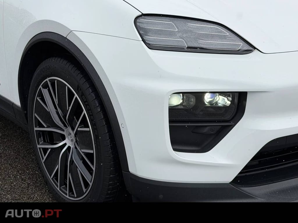 Porsche Macan Standard