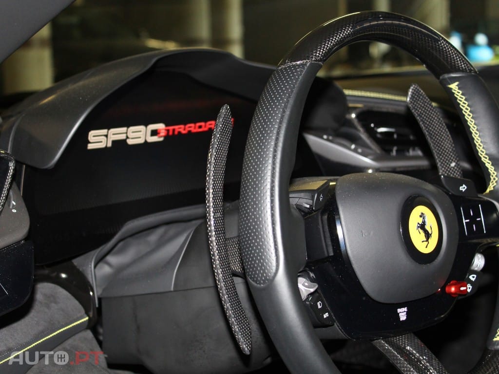 Ferrari SF90 Stradale