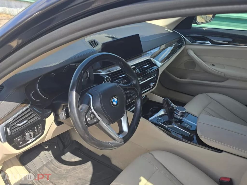 BMW 520 d Line Luxury — fotografia 12
