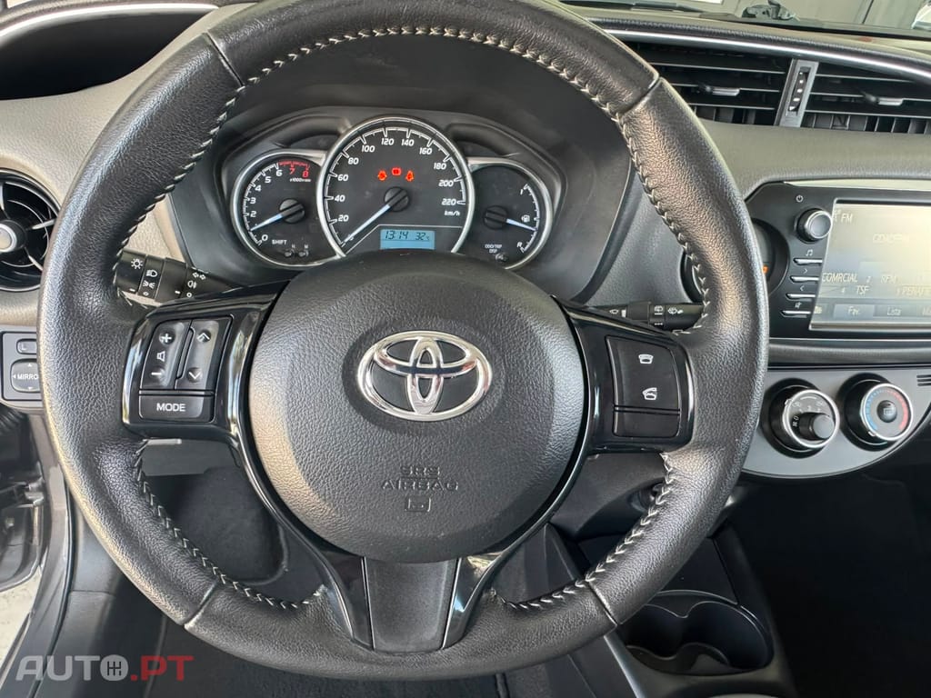 Toyota Yaris 1.0 VVT-I CONFORT