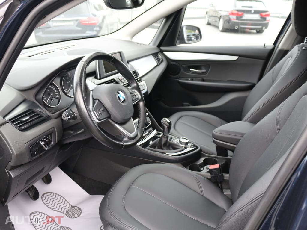 BMW 216 d Advantage