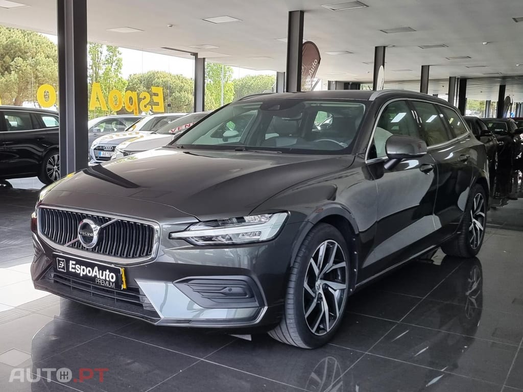 Volvo V60 2.0 T4 Momentum Plus