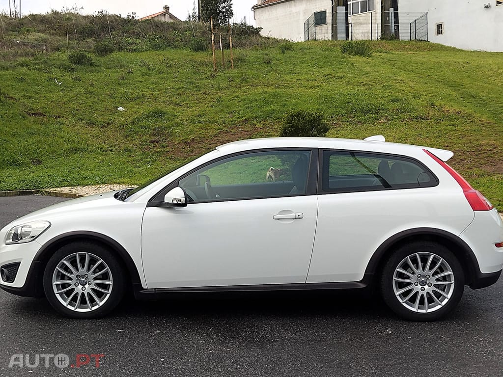 Volvo C30 1.6 D Drive 99g Momentum Start/Stop