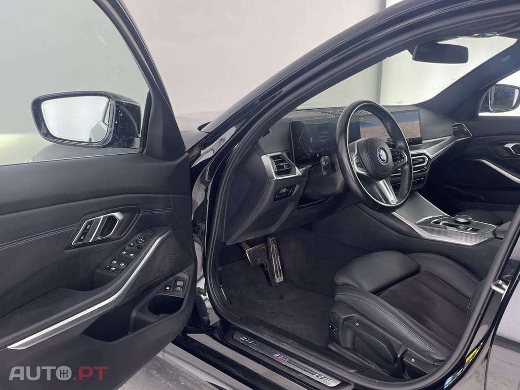 BMW 320 e Pack Desportivo M Auto