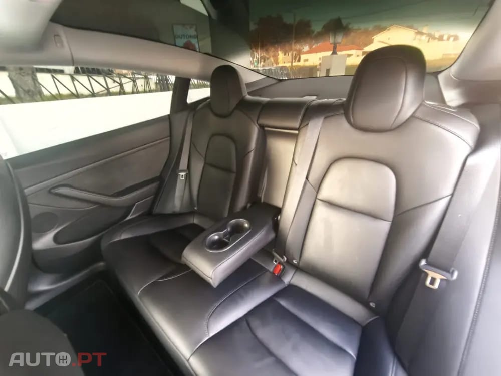 Tesla Model 3 Standard Range Plus RWD