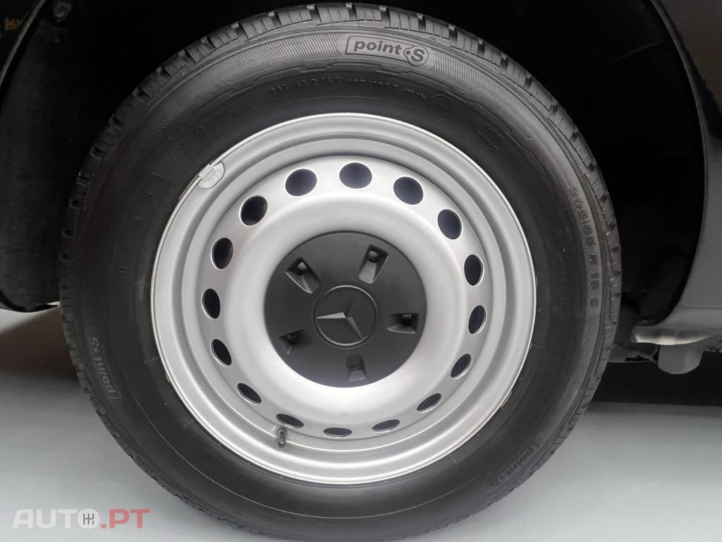 Mercedes-Benz Vito Extra-Longa Aut. SHUTTLE