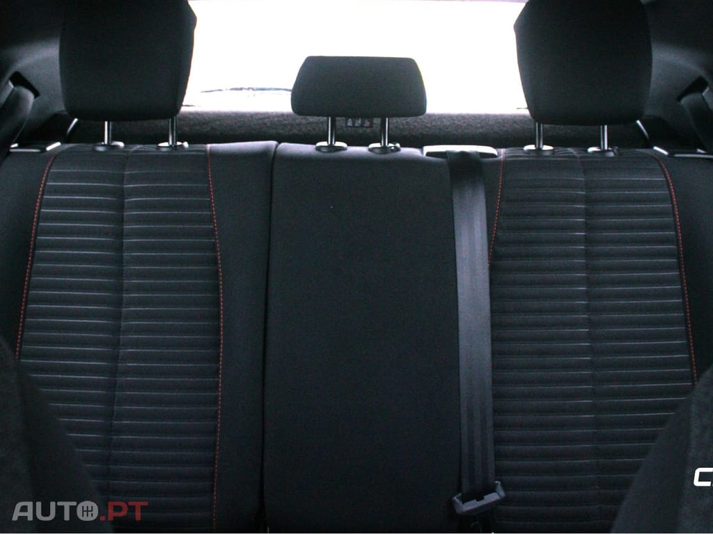 Peugeot 2008 1.2 PureTech Active Pack