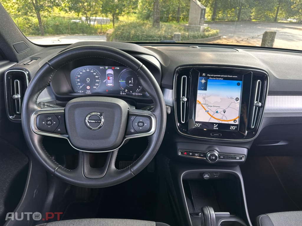 Volvo XC40 1.5 T5 PHEV Plus Dark