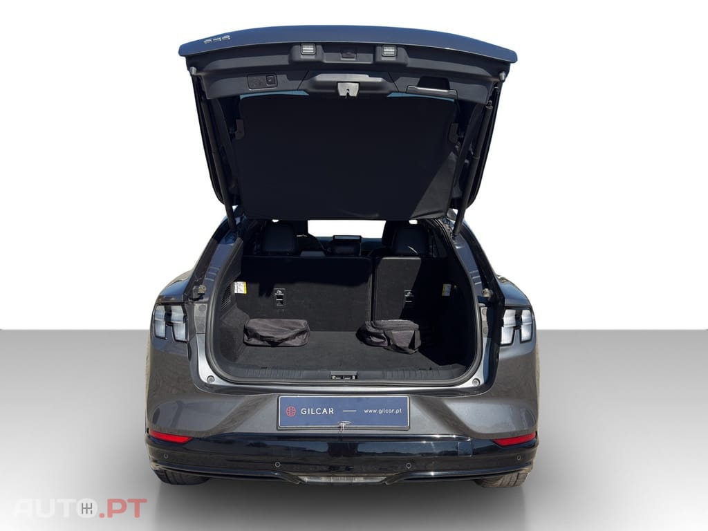 Ford Mustang Mach-E AWD PREMIUM