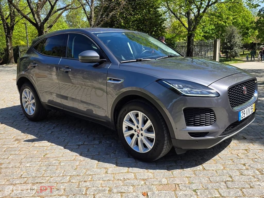 Jaguar E-Pace 2.0 i4D R-Dynamic S — fotografia 5