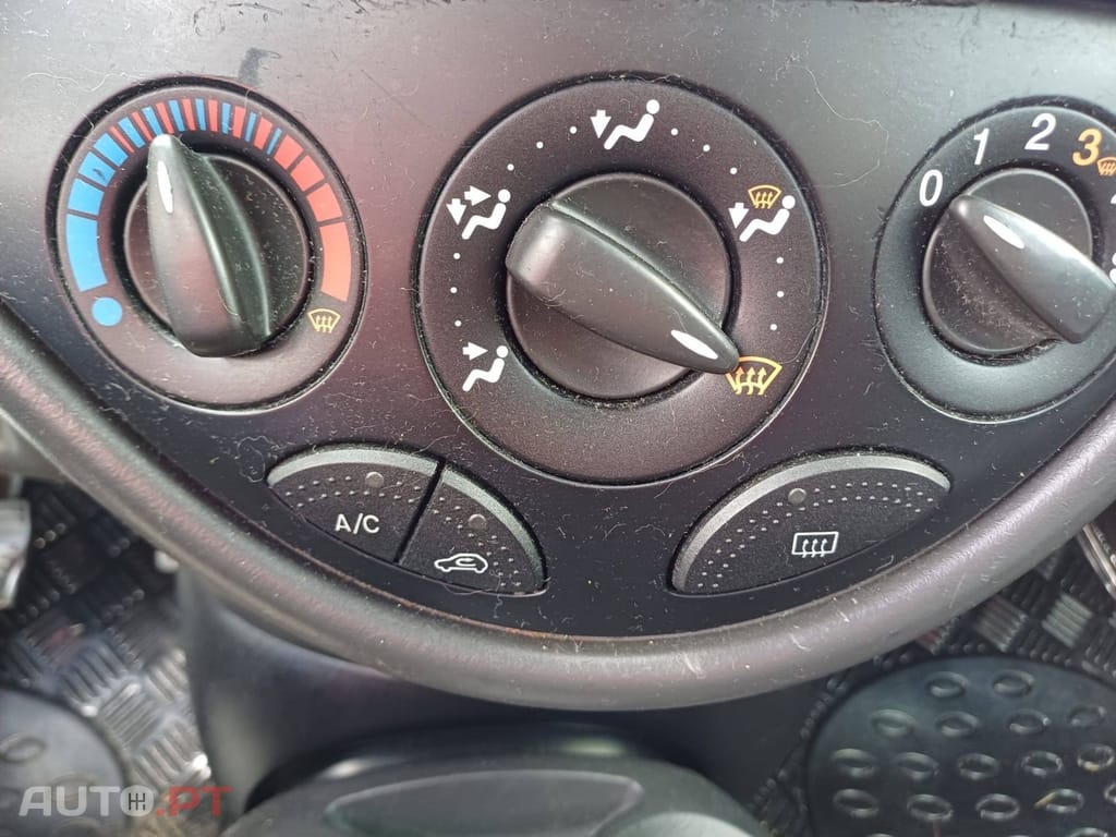 Ford Focus SW 1.4 Ambiente