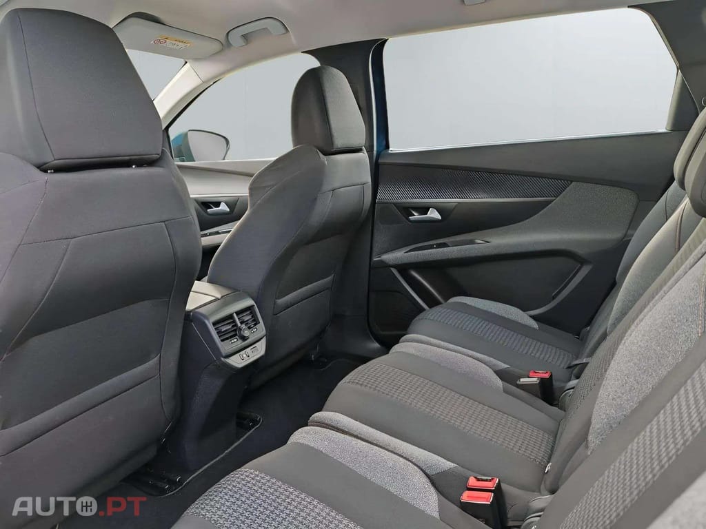 Peugeot 5008 1.5 BlueHDI EAT8 BUSINESS