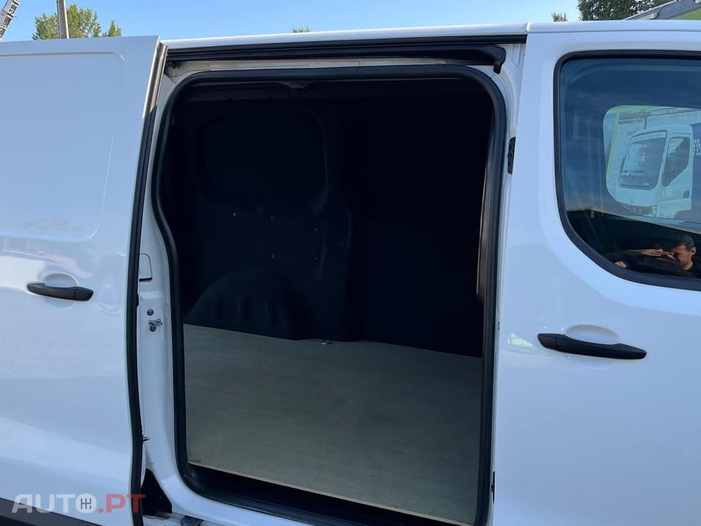 Peugeot Expert 1.6 BlueHDi L2H1 Premium Standard